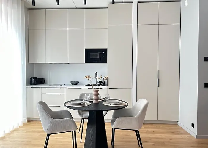 Esplanaadi 10 بارنو